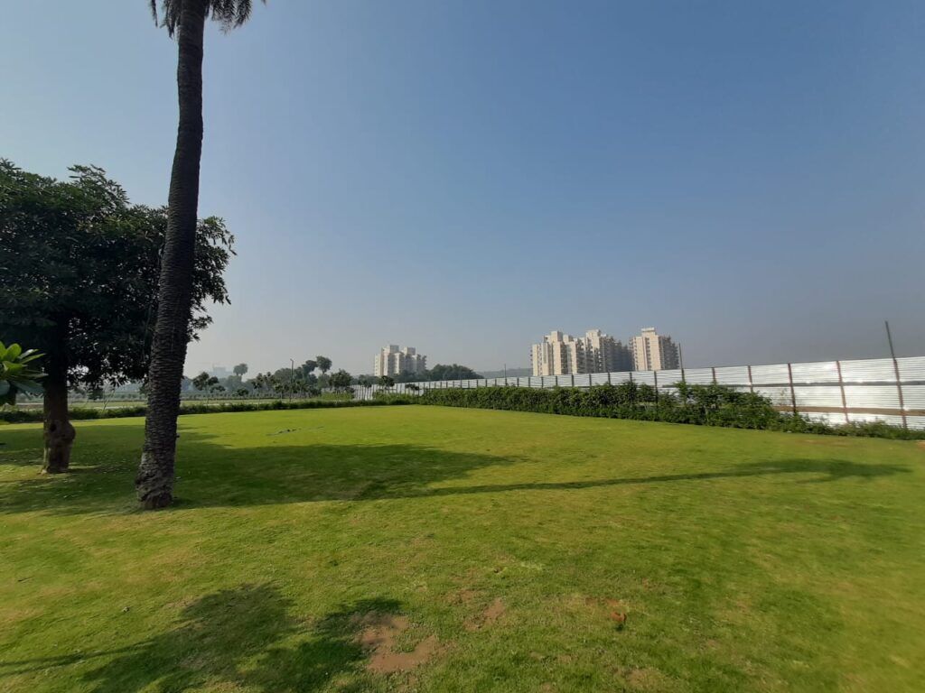 Plots in sohna